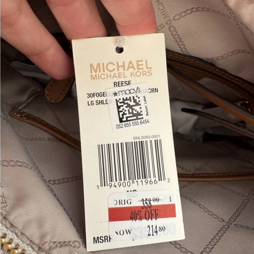 Michael Kors Reese Large Signature Shoulder Bag Vanilla/Acorn/Gold NWT - Picture 3 of 5